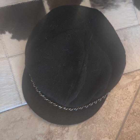 CHANEL tweed cap size L - Picture 4 of 4